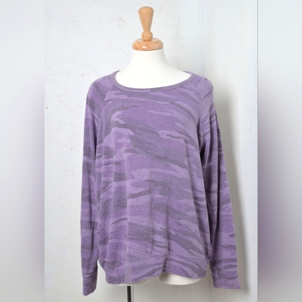 Buffalo D.B | Purple camo light wash crew neck long sleeved sweater